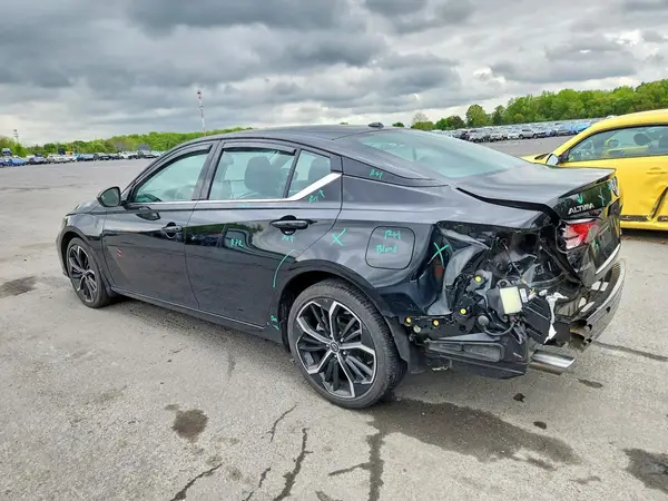 1N4BL4CWXRN300979 2024 NISSAN ALTIMA - Image 2