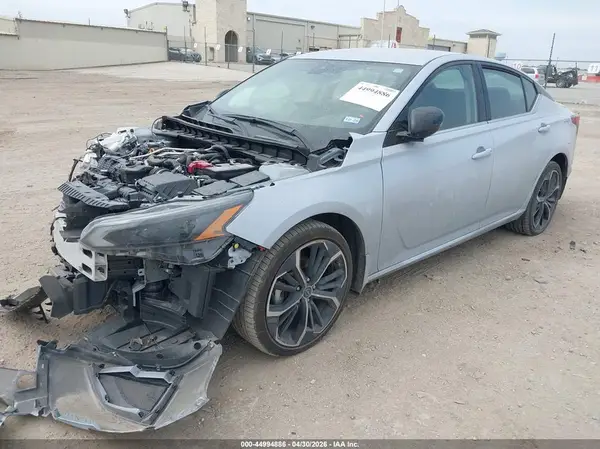 1N4BL4CWXRN319502 2024 NISSAN ALTIMA - Image 2