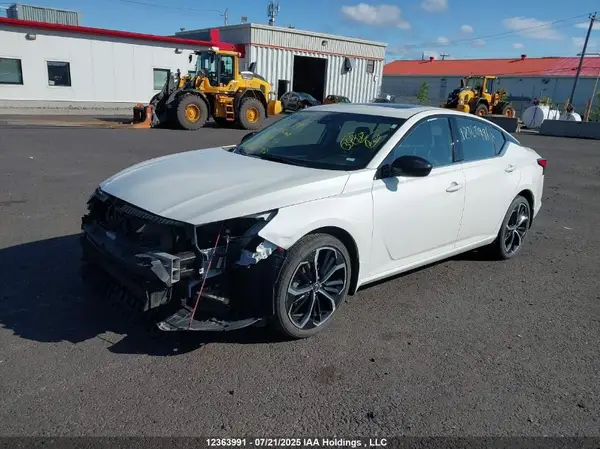 1N4BL4CWXRN401925 2024 NISSAN ALTIMA - Image 2