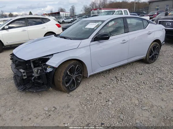 1N4BL4CWXSN303435 2025 NISSAN ALTIMA - Image 2