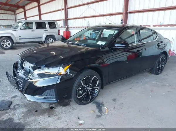 1N4BL4CWXSN406192 2025 NISSAN ALTIMA - Image 2