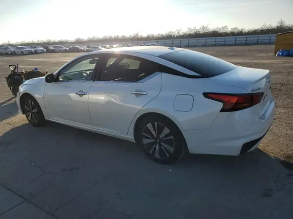 1N4BL4DV0KC122443 2019 NISSAN ALTIMA - Image 2