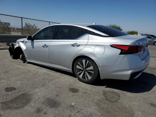 1N4BL4DV0LC252529 2020 NISSAN ALTIMA - Image 2