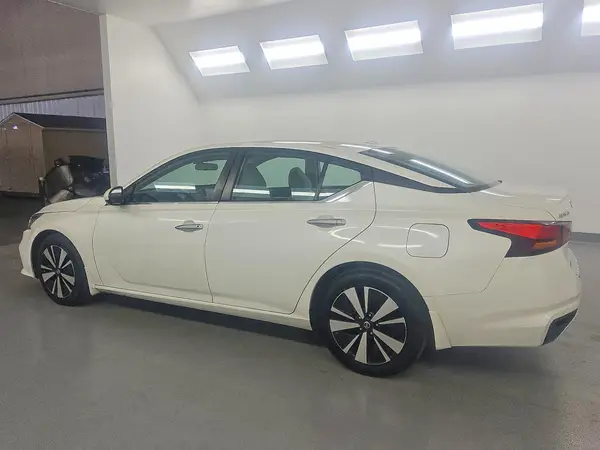 1N4BL4DV0MN335951 2021 NISSAN ALTIMA - Image 2