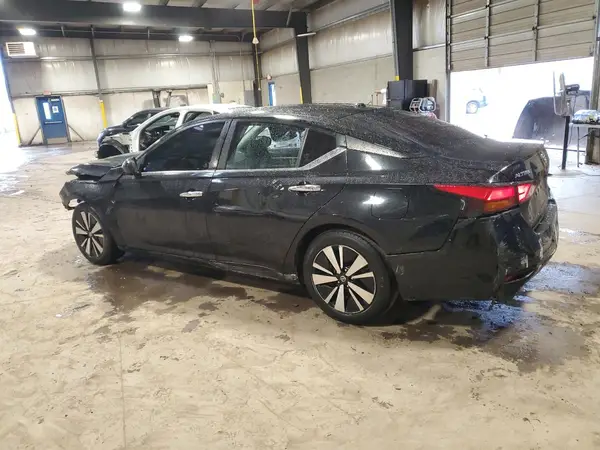 1N4BL4DV0MN363233 2021 NISSAN ALTIMA - Image 2