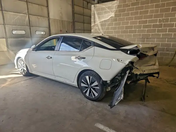 1N4BL4DV0MN373552 2021 NISSAN ALTIMA - Image 2