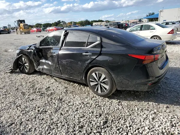 1N4BL4DV0MN395681 2021 NISSAN ALTIMA - Image 2