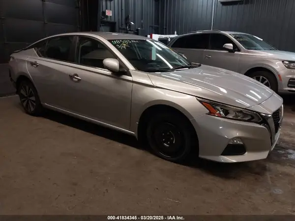 1N4BL4DV0NN312574 2022 NISSAN ALTIMA - Image 1