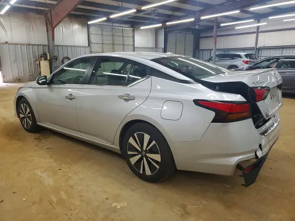 1N4BL4DV0NN328788 2022 NISSAN ALTIMA - Image 2