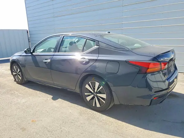 1N4BL4DV0NN349463 2022 NISSAN ALTIMA - Image 2