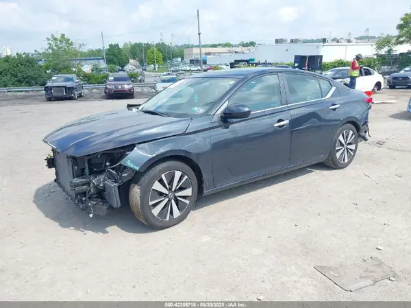 1N4BL4DV0NN391535 2022 NISSAN ALTIMA - Image 2