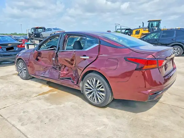 1N4BL4DV0PN313887 2023 NISSAN ALTIMA - Image 2