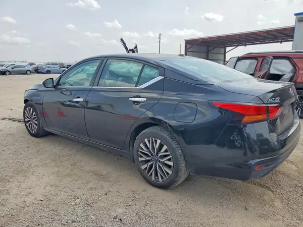 1N4BL4DV0PN331435 2023 NISSAN ALTIMA - Image 2