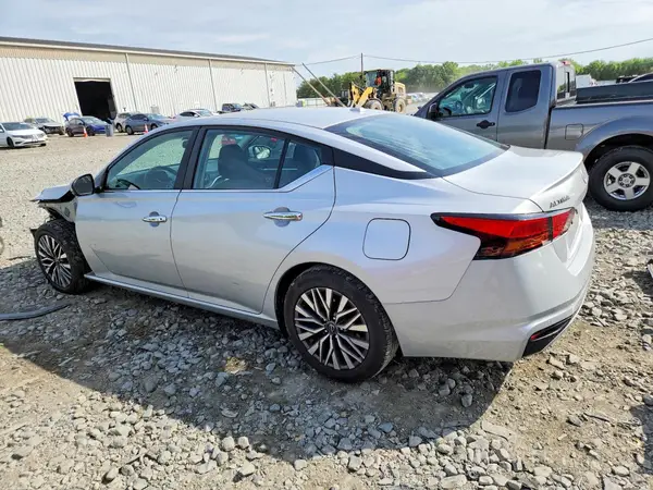 1N4BL4DV0PN332553 2023 NISSAN ALTIMA - Image 2