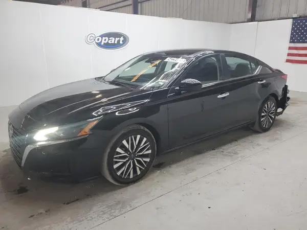 1N4BL4DV0PN347604 2023 NISSAN ALTIMA - Image 1