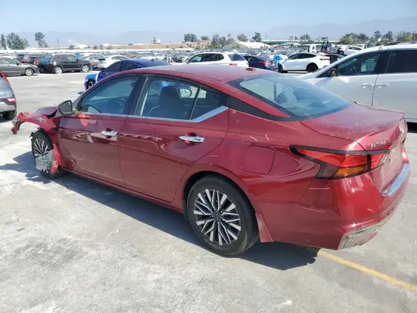 1N4BL4DV0PN347747 2023 NISSAN ALTIMA - Image 2