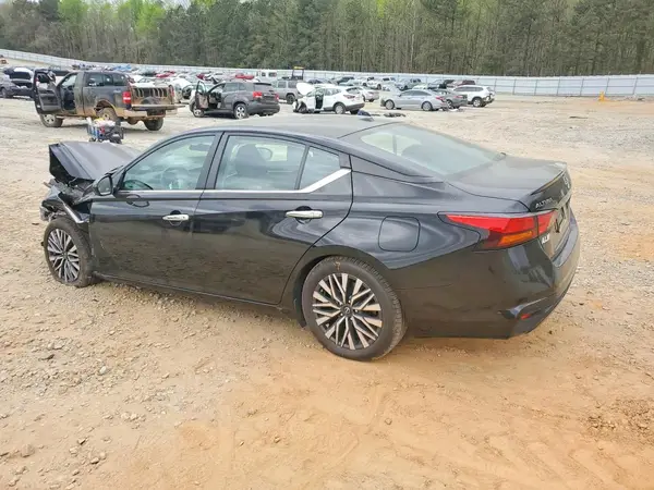 1N4BL4DV0PN359638 2023 NISSAN ALTIMA - Image 2