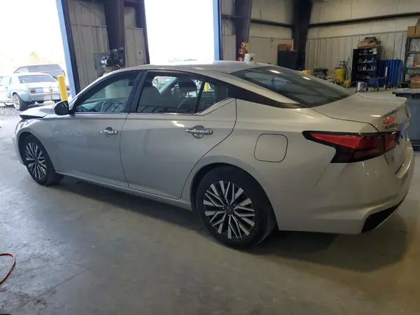 1N4BL4DV0PN363687 2023 NISSAN ALTIMA - Image 2