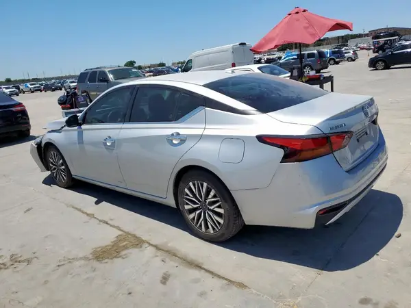 1N4BL4DV0PN372048 2023 NISSAN ALTIMA - Image 2
