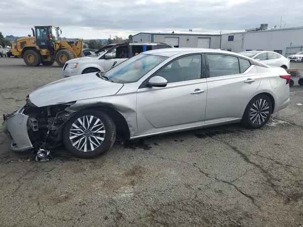 1N4BL4DV0PN373832 2023 NISSAN ALTIMA - Image 1