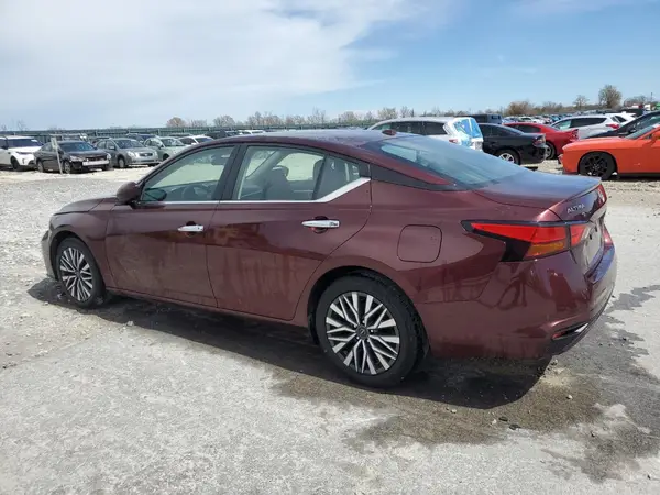 1N4BL4DV0PN374737 2023 NISSAN ALTIMA - Image 2