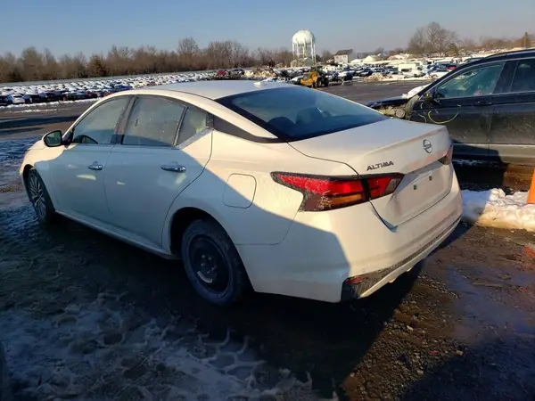 1N4BL4DV0PN381672 2023 NISSAN ALTIMA - Image 2