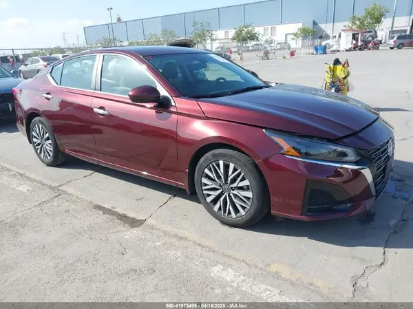 1N4BL4DV0PN381851 2023 NISSAN ALTIMA - Image 1