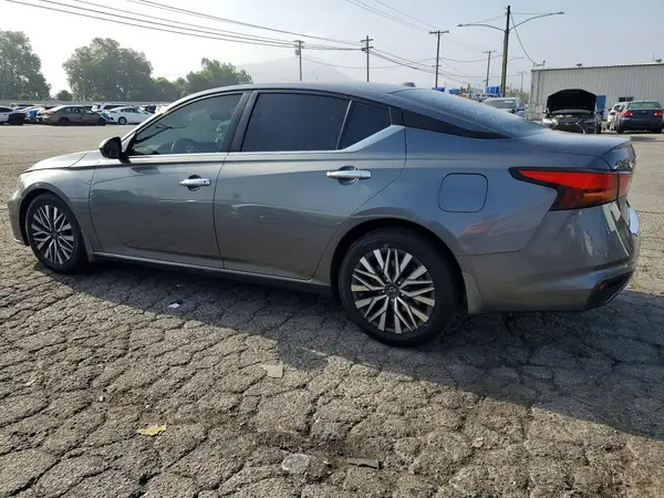 1N4BL4DV0PN392414 2023 NISSAN ALTIMA - Image 2
