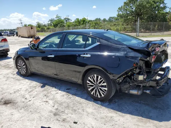1N4BL4DV0RN306750 2024 NISSAN ALTIMA - Image 2