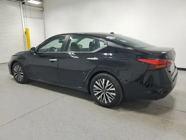 1N4BL4DV0RN307218 2024 NISSAN ALTIMA - Image 2