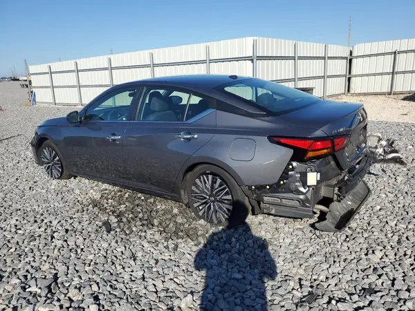 1N4BL4DV0RN312516 2024 NISSAN ALTIMA - Image 2