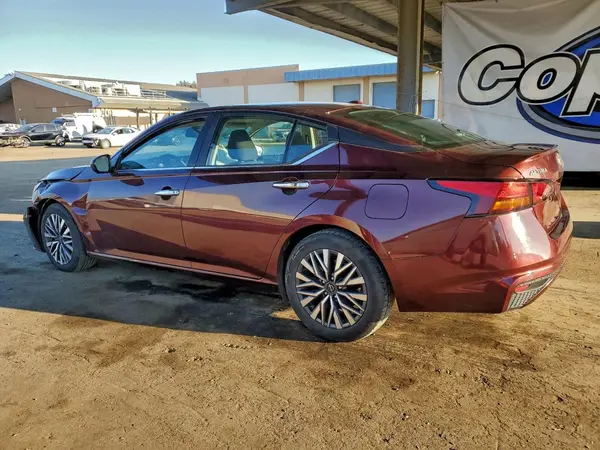 1N4BL4DV0RN321684 2024 NISSAN ALTIMA - Image 2