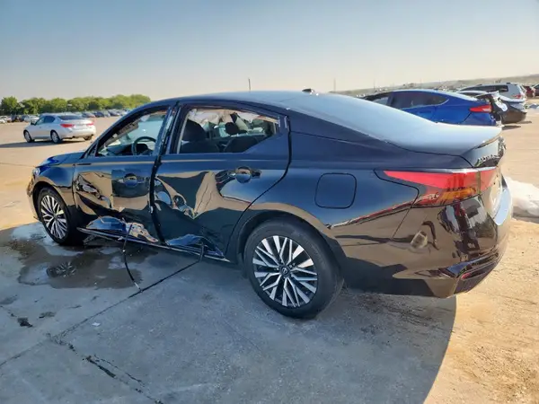 1N4BL4DV0RN326335 2024 NISSAN ALTIMA - Image 2