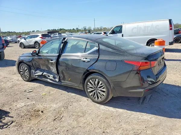 1N4BL4DV0RN356760 2024 NISSAN ALTIMA - Image 2
