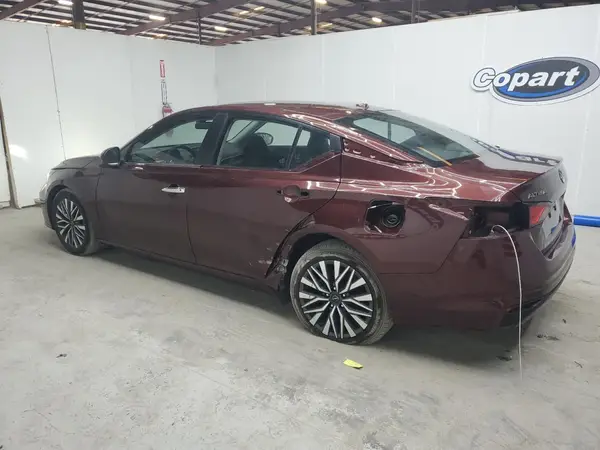 1N4BL4DV0RN359836 2024 NISSAN ALTIMA - Image 2