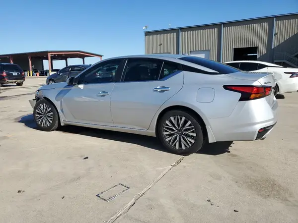 1N4BL4DV0RN363059 2024 NISSAN ALTIMA - Image 2