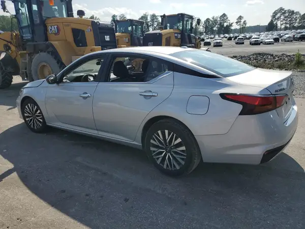 1N4BL4DV0RN363126 2024 NISSAN ALTIMA - Image 2