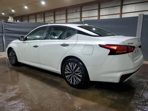 1N4BL4DV0RN367192 2024 NISSAN ALTIMA - Image 2