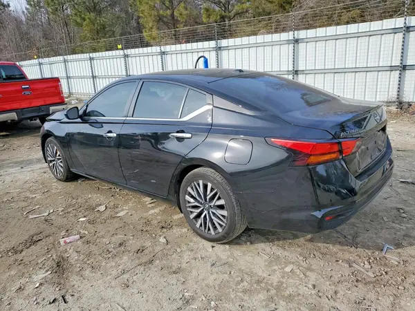 1N4BL4DV0RN382064 2024 NISSAN ALTIMA - Image 2