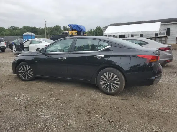 1N4BL4DV0RN386101 2024 NISSAN ALTIMA - Image 2