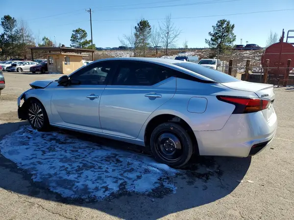 1N4BL4DV0RN392285 2024 NISSAN ALTIMA - Image 2