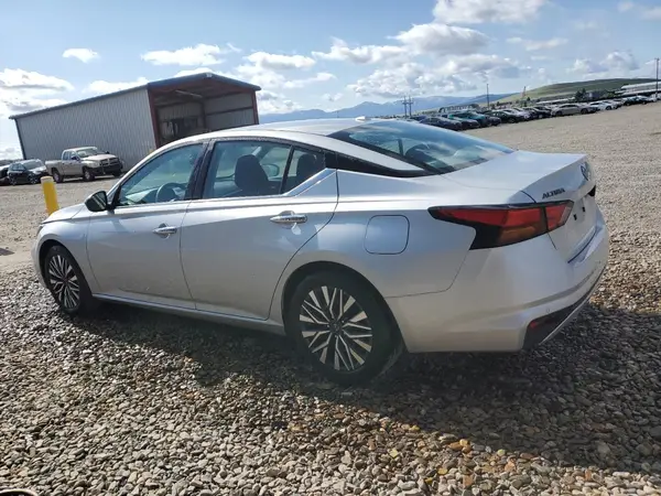 1N4BL4DV0RN399057 2024 NISSAN ALTIMA - Image 2