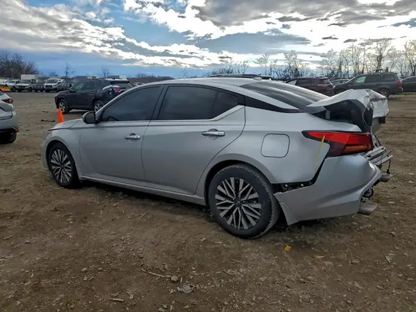 1N4BL4DV0RN399429 2024 NISSAN ALTIMA - Image 2