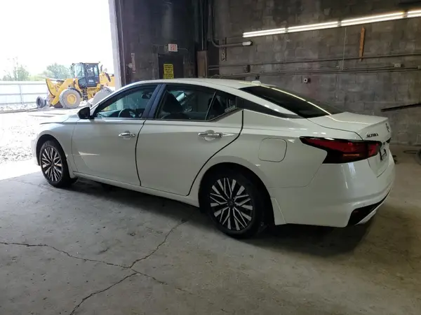 1N4BL4DV0RN407013 2024 NISSAN ALTIMA - Image 2