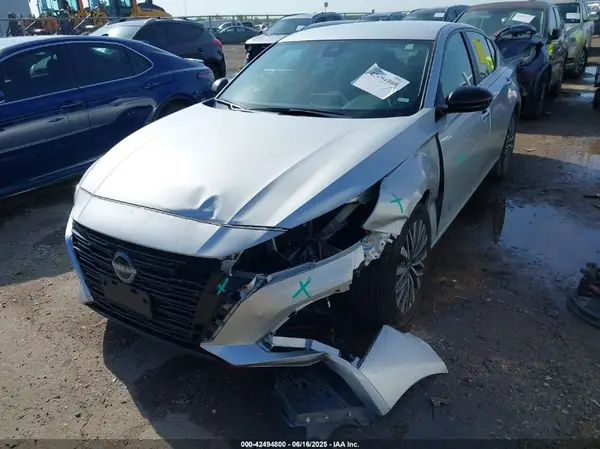 1N4BL4DV0RN413670 2024 NISSAN ALTIMA - Image 2
