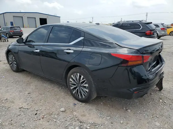1N4BL4DV0RN415113 2024 NISSAN ALTIMA - Image 2
