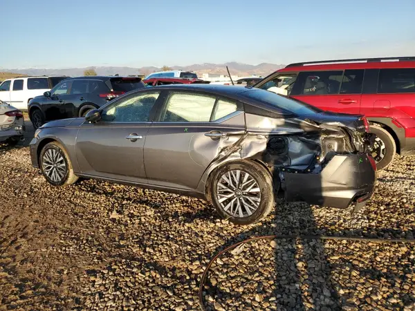 1N4BL4DV0RN422885 2024 NISSAN ALTIMA - Image 2