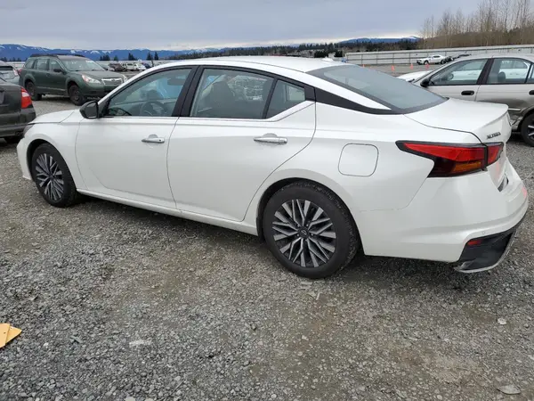 1N4BL4DV0RN432767 2024 NISSAN ALTIMA - Image 2