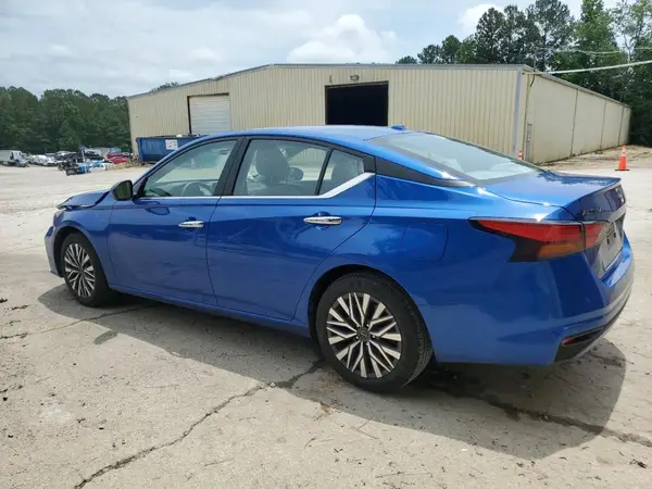 1N4BL4DV0SN304972 2025 NISSAN ALTIMA - Image 2