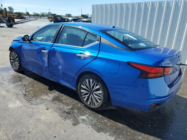 1N4BL4DV0SN309993 2025 NISSAN ALTIMA - Image 2